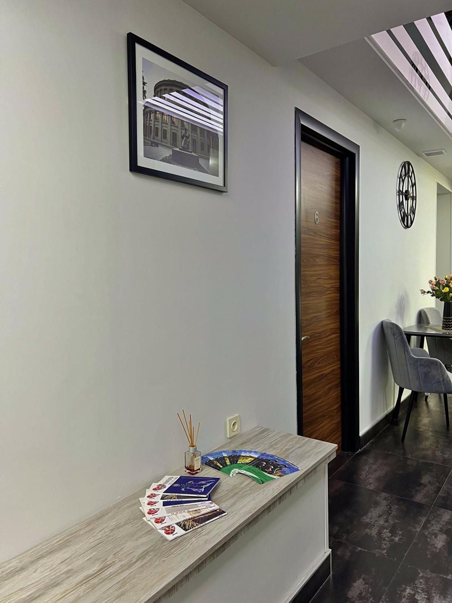 Mashtots Hotel Jerevan Eksteriør billede