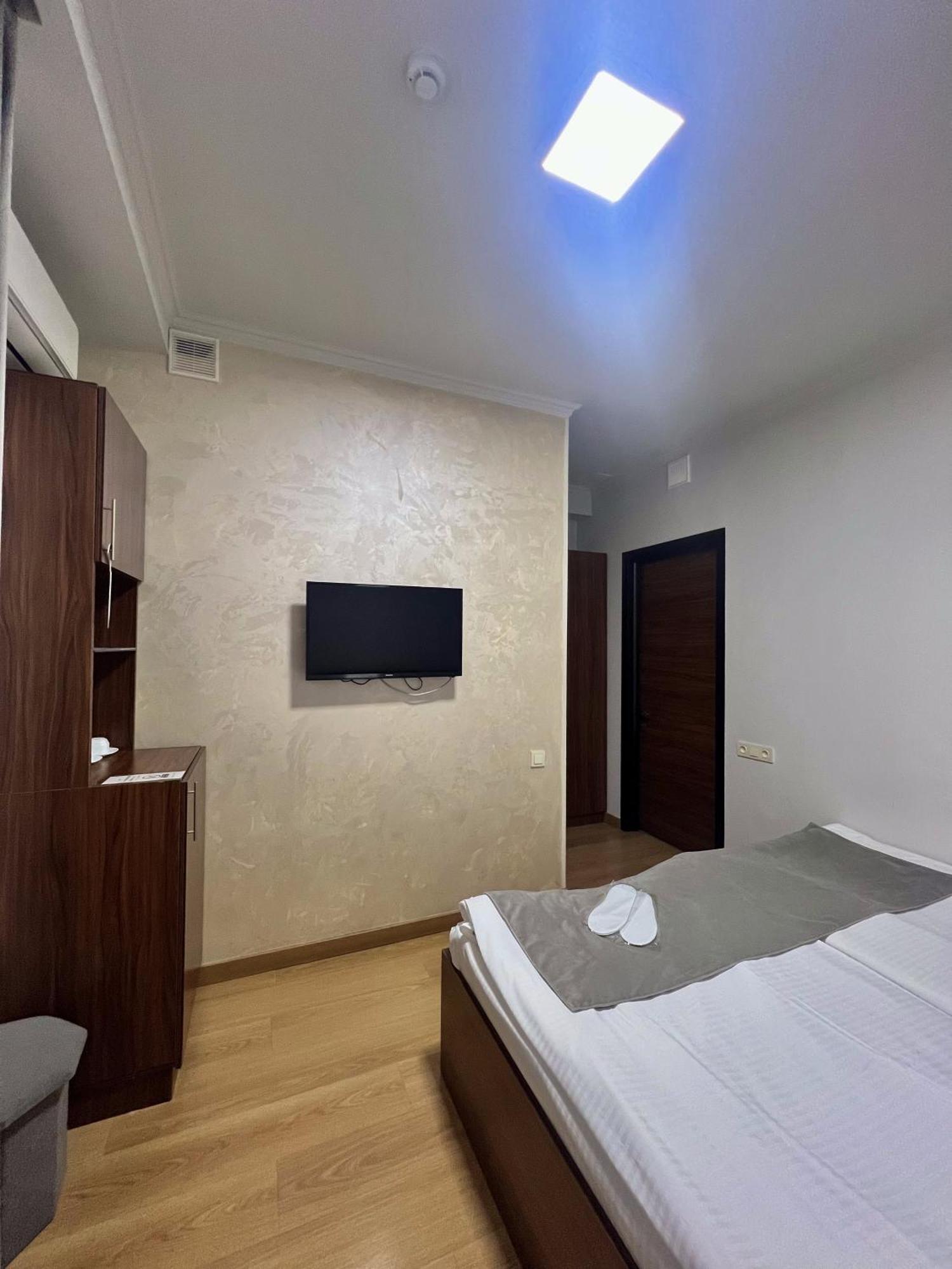 Mashtots Hotel Jerevan Eksteriør billede