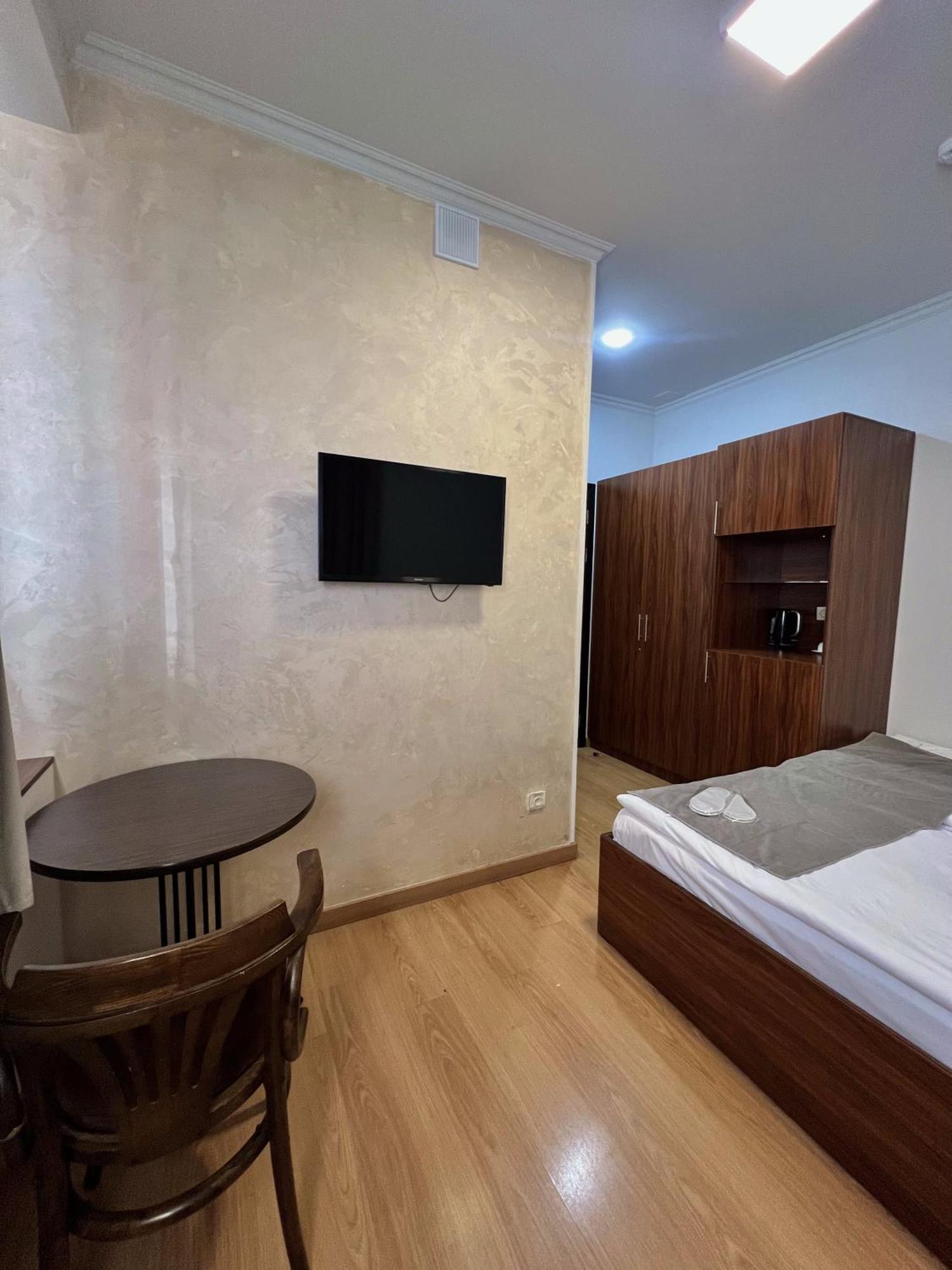 Mashtots Hotel Jerevan Eksteriør billede