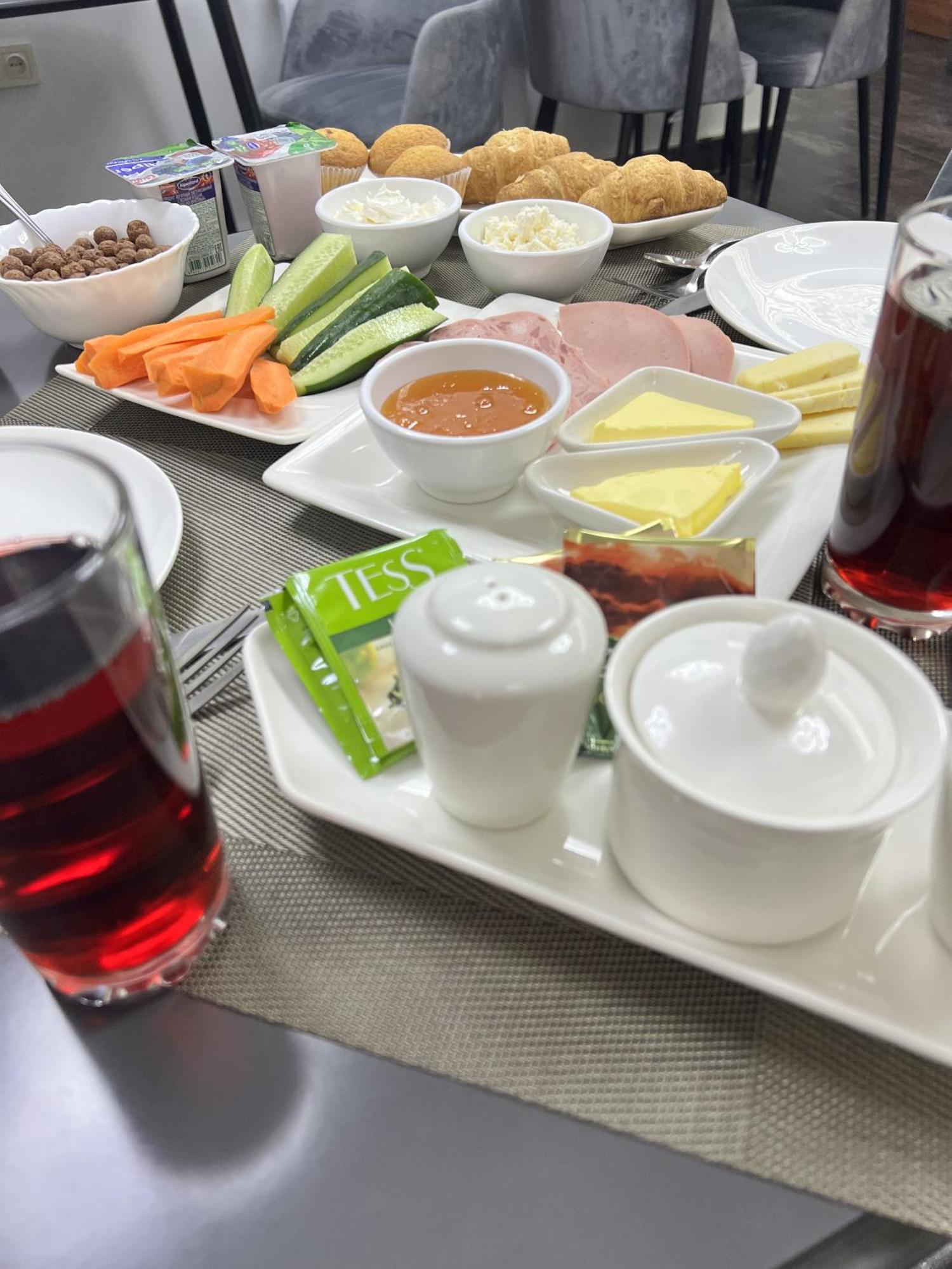 Mashtots Hotel Jerevan Eksteriør billede
