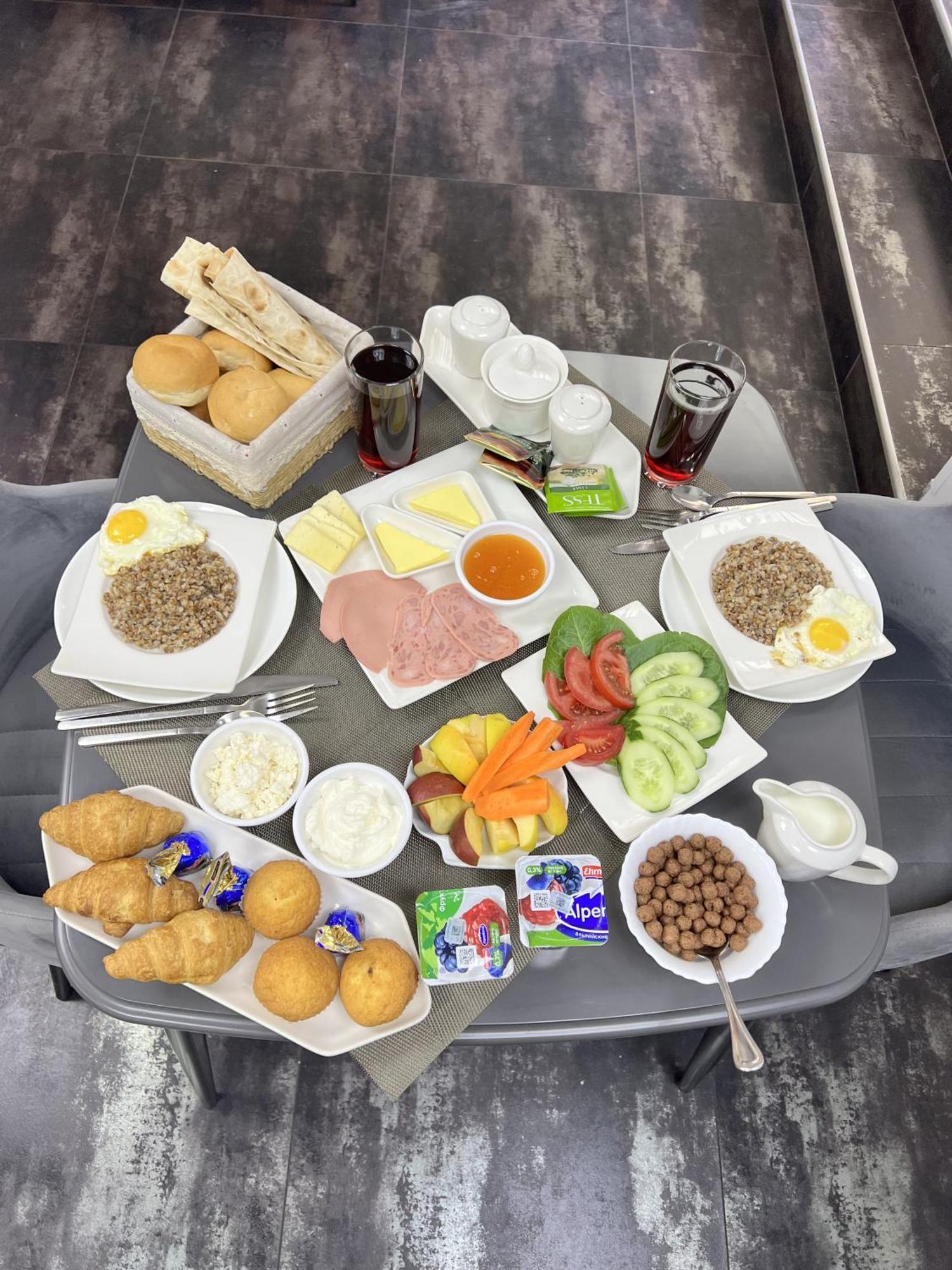 Mashtots Hotel Jerevan Eksteriør billede